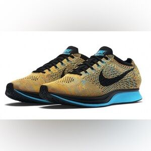 Nike Flyknit Racer Unisex